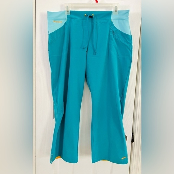Brooks Running 3/4 pants- Size Large - Picture 1 of 6